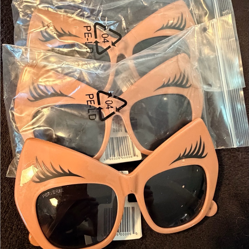 3 NWT Matching "Cat Eye" Oversize Brown Sunglasses by Perverse! Animal Eyelash